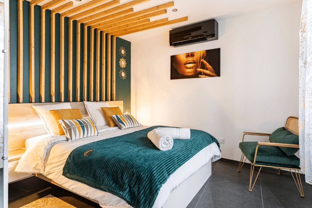 BULLES & SPA : Loft 2 Suites avec Jacuzzi, Sauna et Salle de Massage Privatifs à Blagnac, proche Toulouse - Photo 3