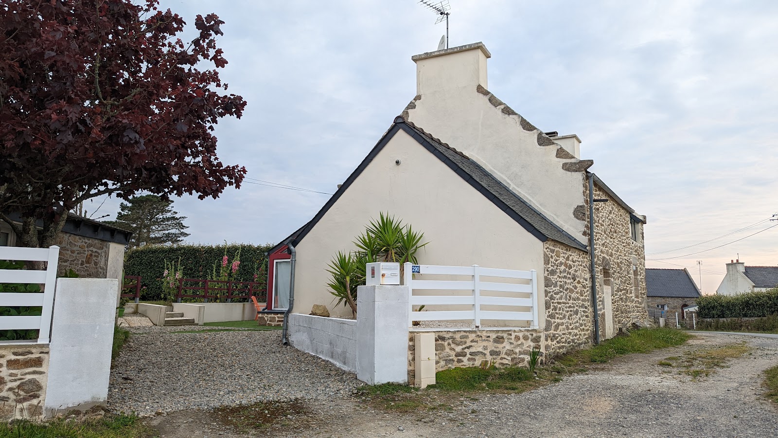 Cocoon Secret : Suite Eden | Séjour week-end insolite en amoureux avec spa privatif à Plouguerneau Finistère Bretagne - Photo 1