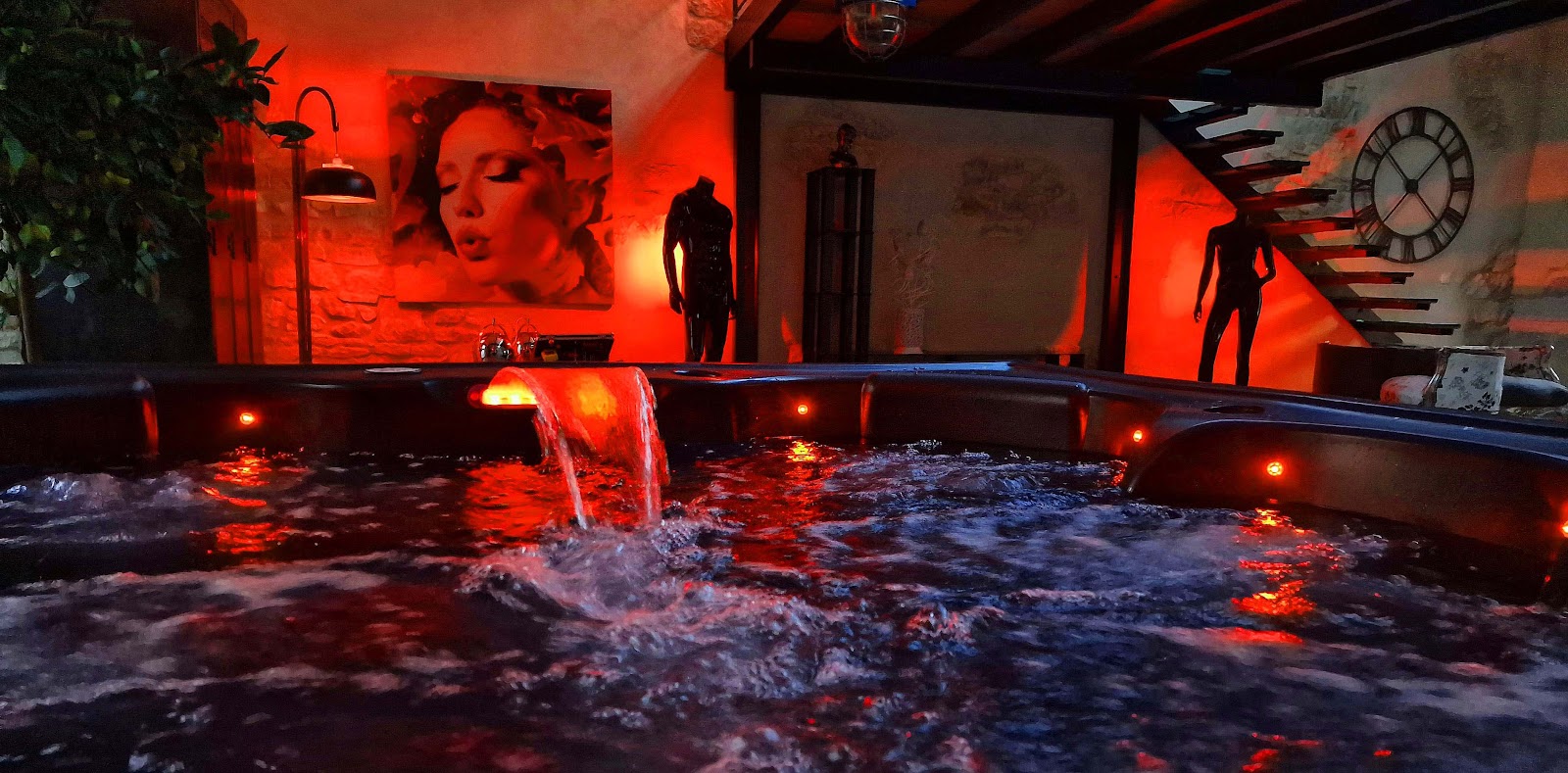Demeure de la Baronne- Love Room haut de gamme, avec spa et sauna, séjour romantique, week-end en amoureux, Gard - Photo 6