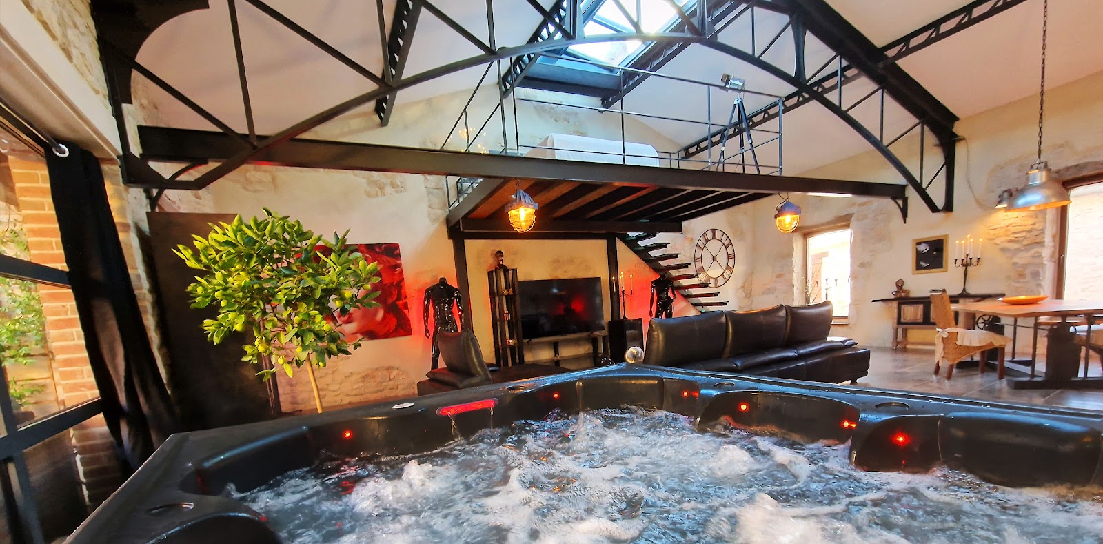 Demeure de la Baronne- Love Room haut de gamme, avec spa et sauna, séjour romantique, week-end en amoureux, Gard - Photo 3
