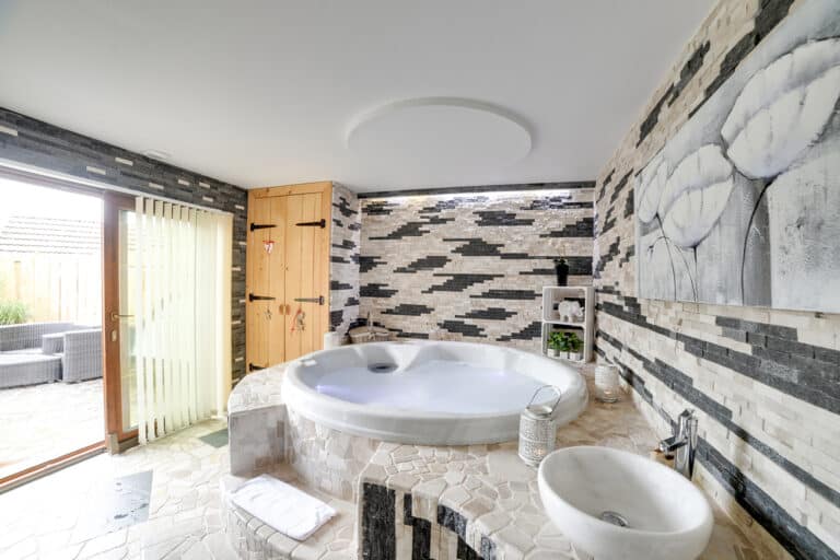 Domaine du Haut Jardin · Hotel Spa & Chalets Jacuzzi Privé, Vosges, Alsace - Photo 4