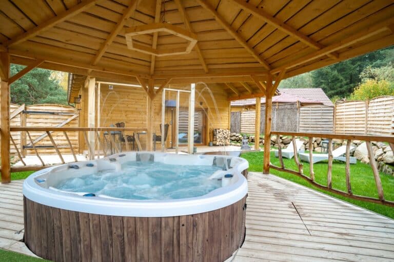 Domaine du Haut Jardin · Hotel Spa & Chalets Jacuzzi Privé, Vosges, Alsace - Photo 3