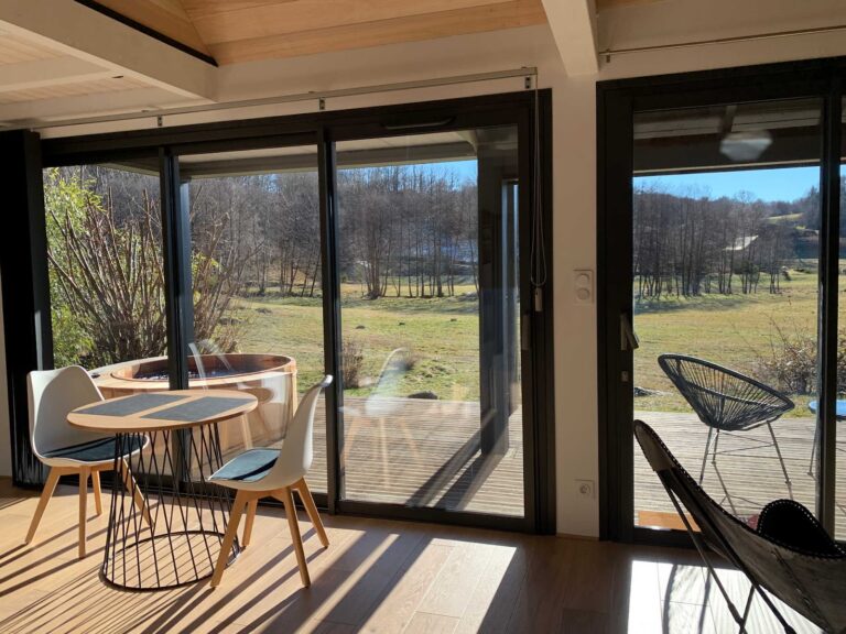 Écrin d&rsquo;Auvergne insolite : Cabane – Lodge avec Spa Privatif Auvergne - Photo 4