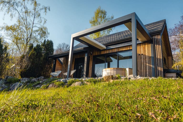 Écrin d&rsquo;Auvergne insolite : Cabane – Lodge avec Spa Privatif Auvergne - Photo 3