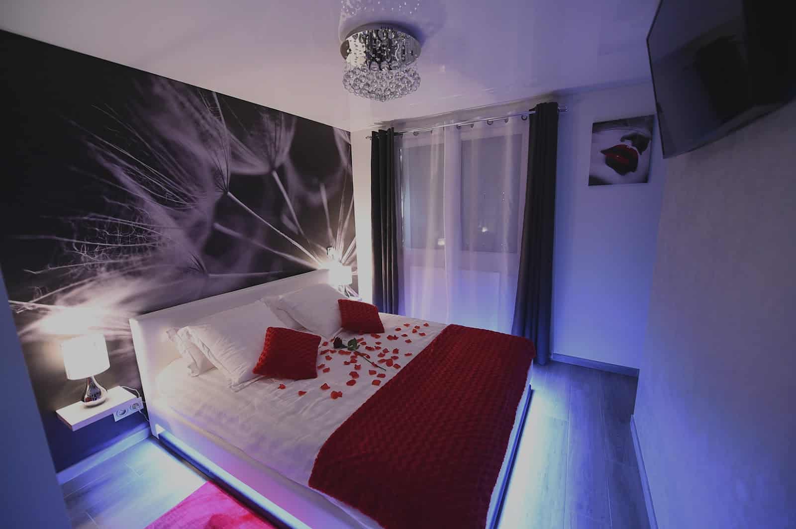 Glam&rsquo;appart Spa: Appartement privatif avec jacuzzi séjour romantique (Dijon, Bourgogne) - Photo 3