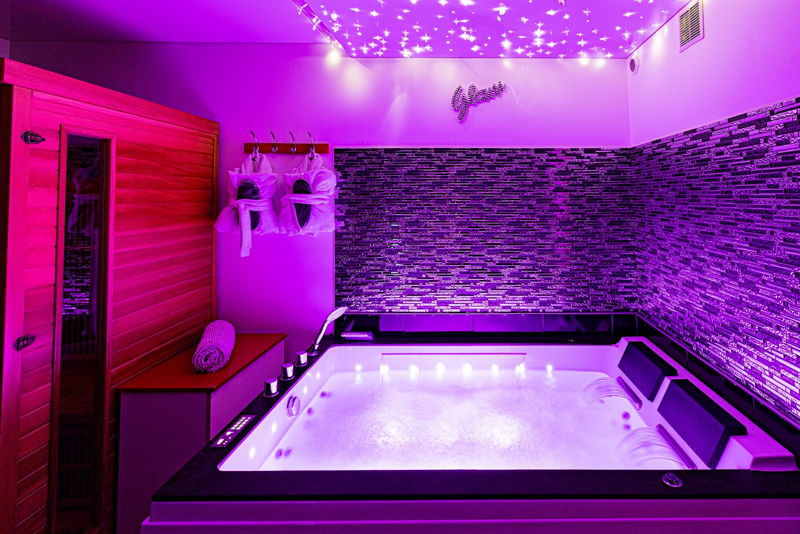 Glam&rsquo;appart Spa: Appartement privatif avec jacuzzi séjour romantique (Dijon, Bourgogne) - Photo 2