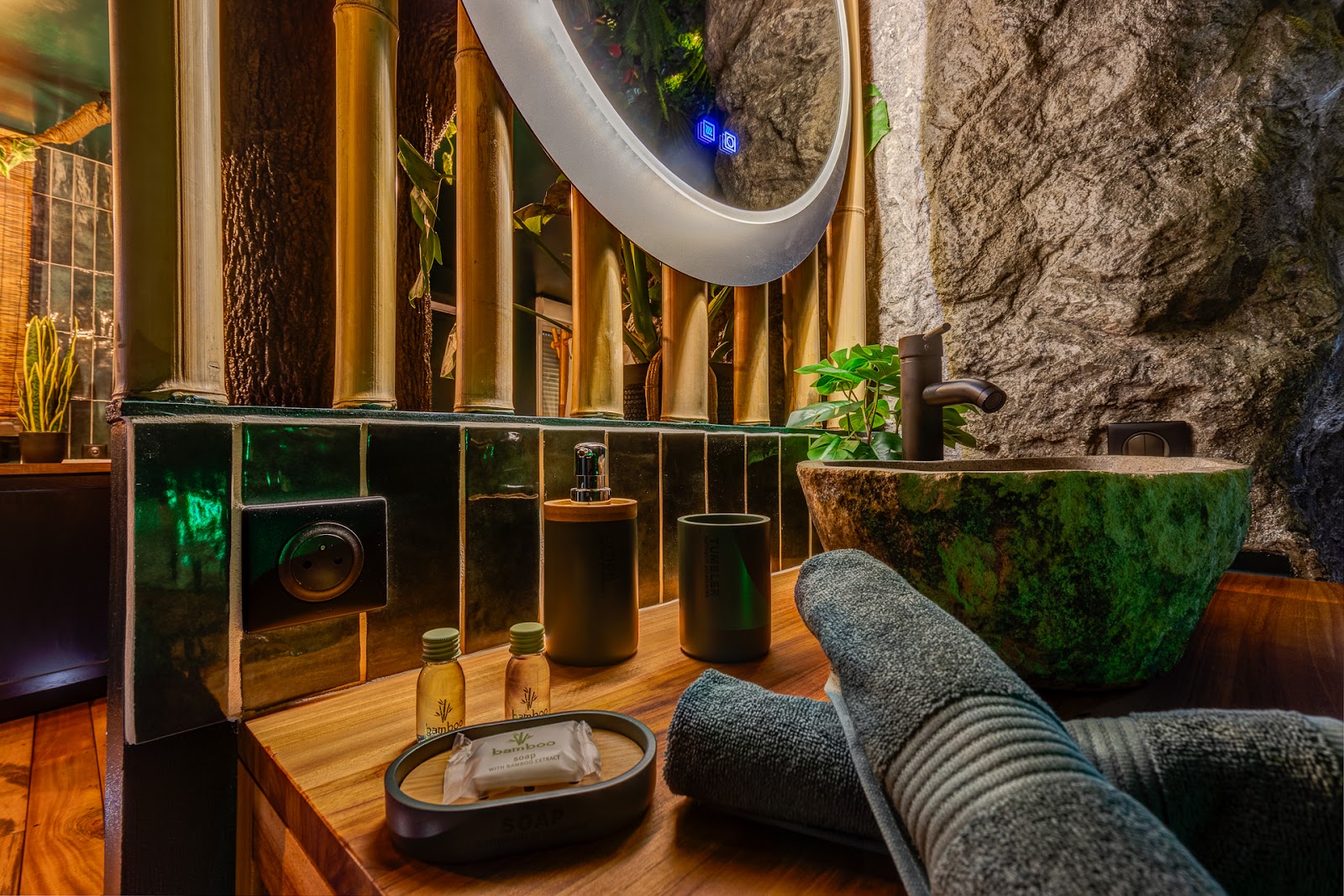 Jungle Love Room - Photo 6