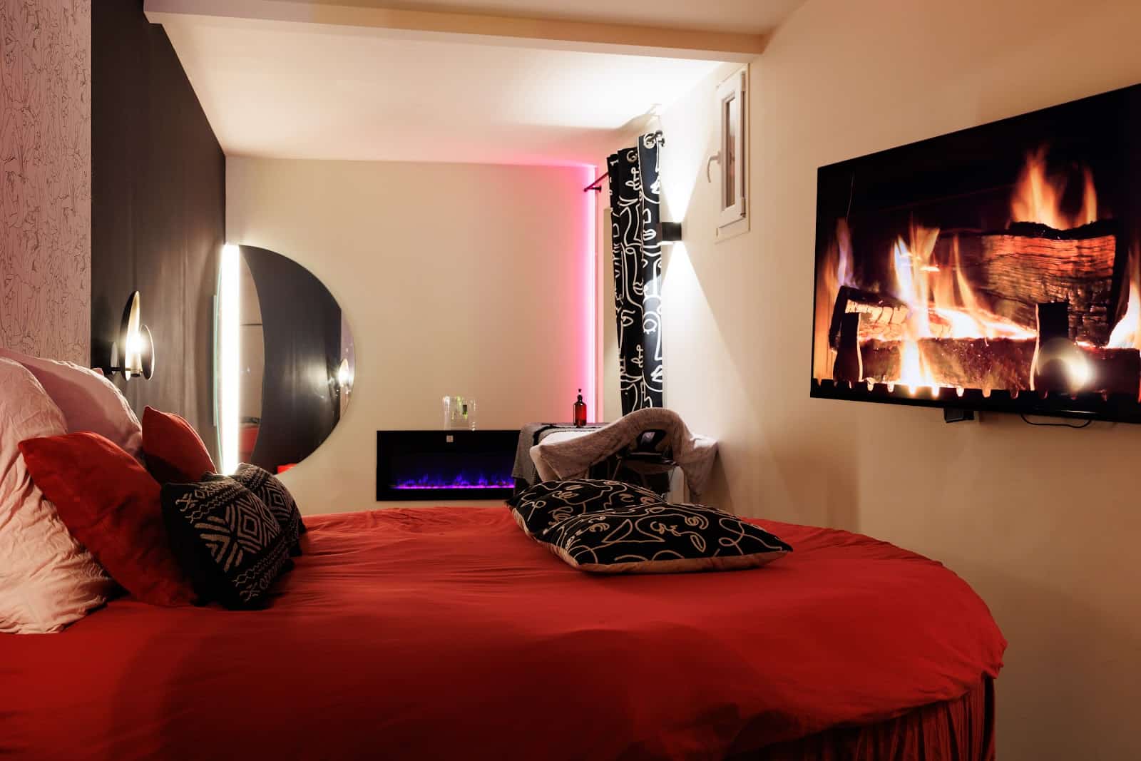 Just For Us – Suite Orion – Love room Marseille - Photo 2