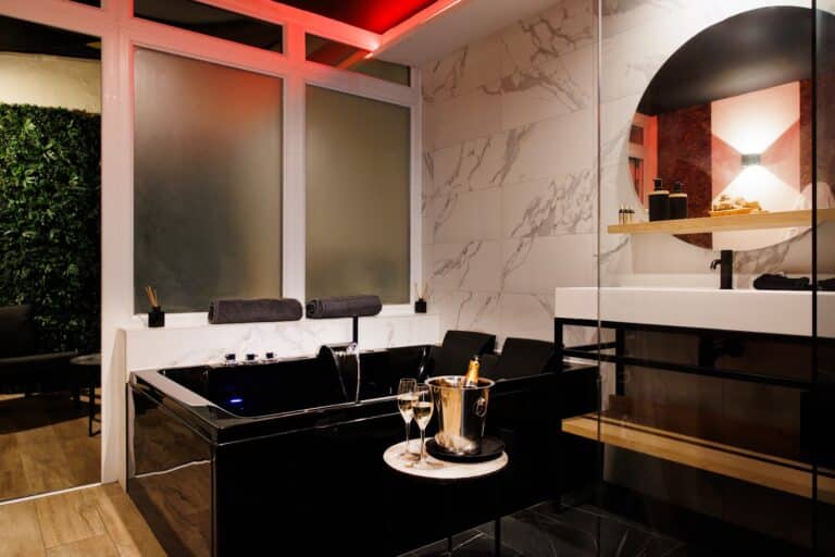 Just For Us – Suite Orion – Love room Marseille - Photo 3