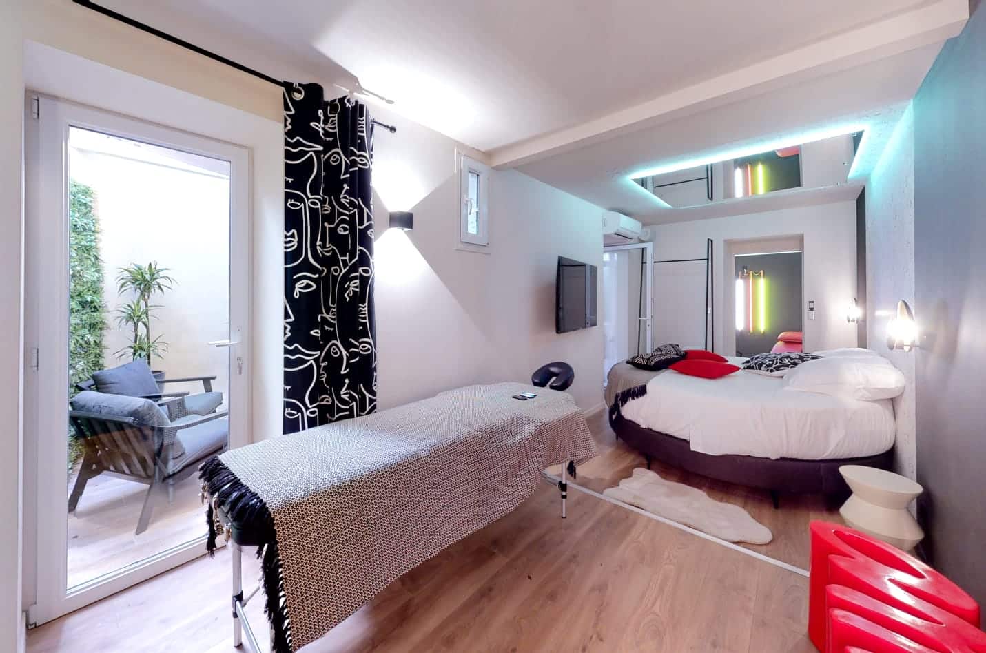 Just For Us – Suite Orion – Love room Marseille - Photo 6