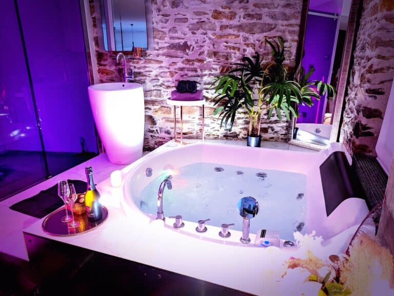 Le Lovt – Love room Nantes - Photo 3