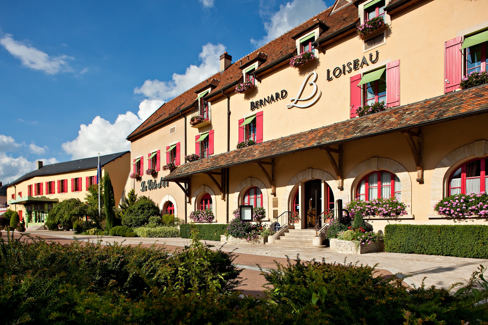 Le Relais Bernard Loiseau – hôtel Relais & Châteaux 5 étoiles - Photo 1