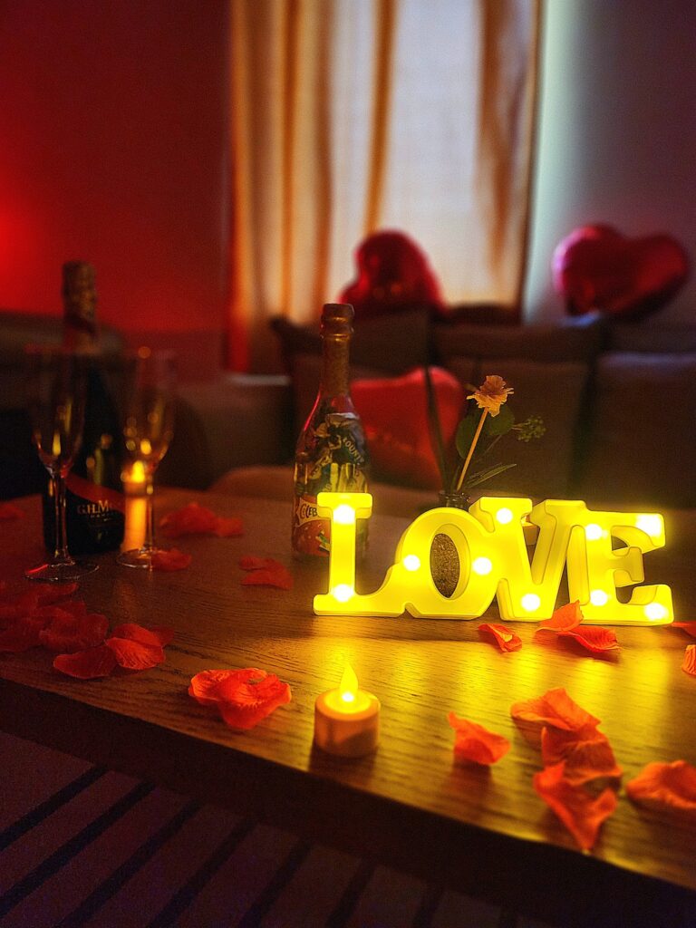Loft Love room Jacuzzi et Sauna Privatif Marseille - Photo 3