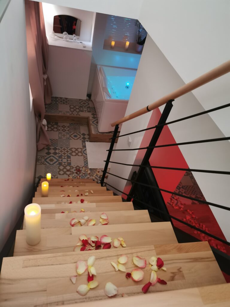 Love Room Perpignan - Photo 2