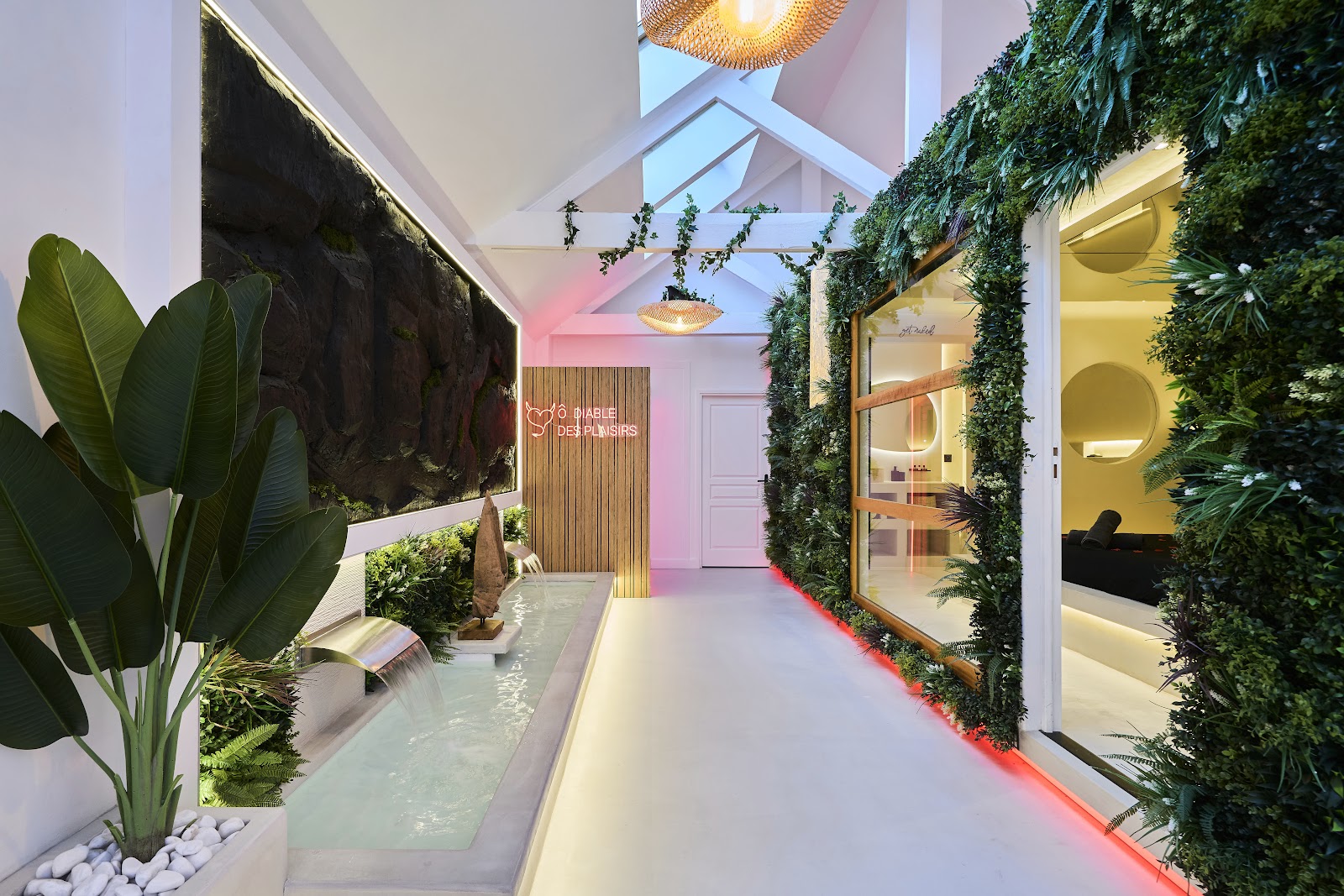 Ô Diable Des Plaisirs – Suite avec Spa privatif – Loveroom - Photo 1