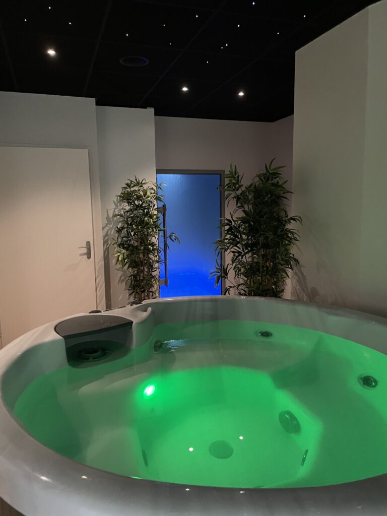 Salon Esthétique à Montpellier – Institut Ovale & Sens - Photo 2