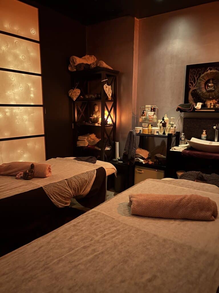 Spa privatif CoCoOn Rumilly Hammam Saunas Jacuzzi BabySpa en Famille balnéothérapie Massages solo ou en duo Cartes cadeaux - Photo 3