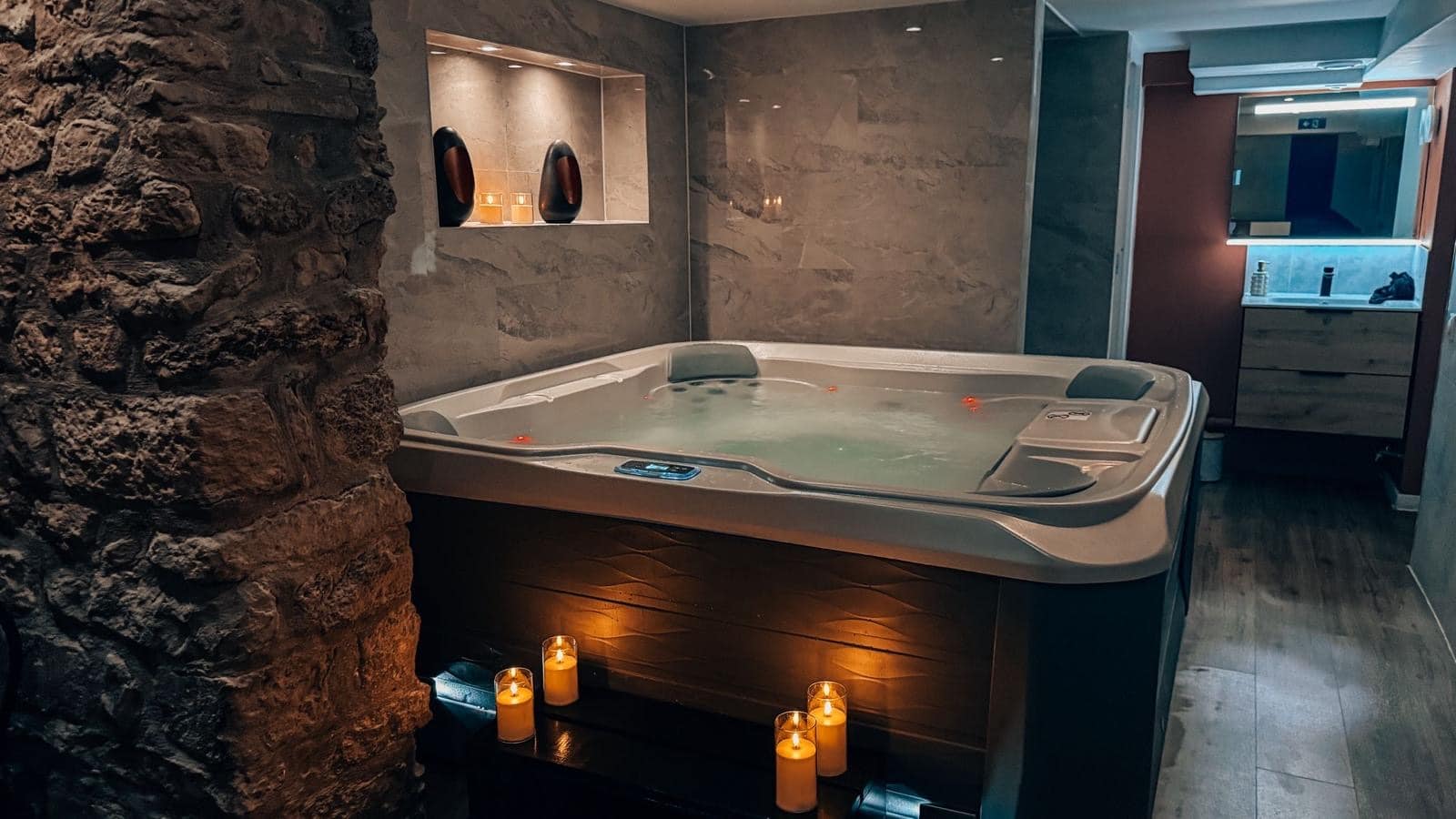 Spaddict – Spa privatif, sauna, jacuzzi, karaoké - Photo 1