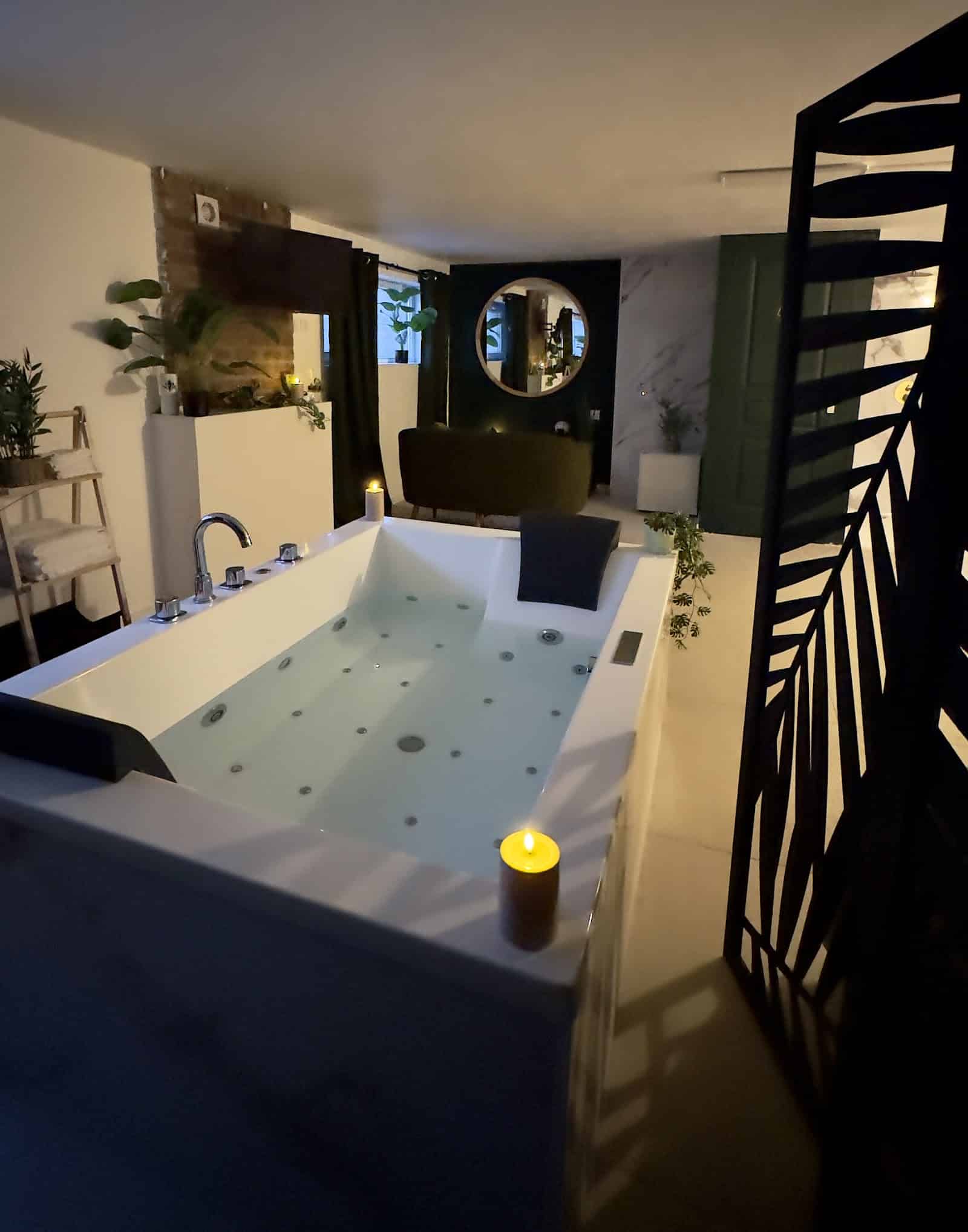 Suite 11 – Spa privatif Tourcoing - Photo 1