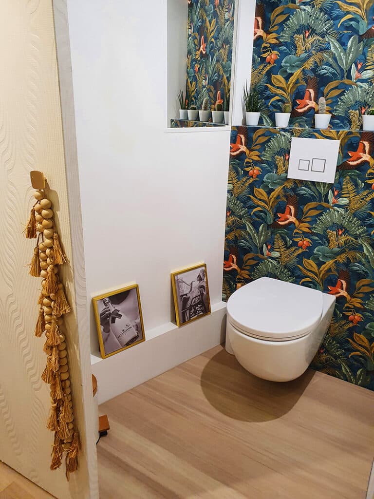 suite 6 - Photo 4