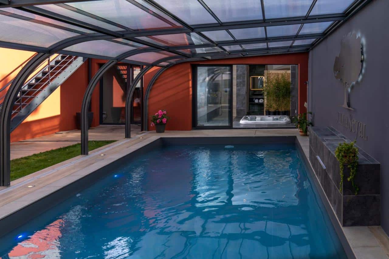 Villa Seyal – Chambre D&rsquo;hôtes Avec PISCINE & SPA – LE MANS - Photo 3