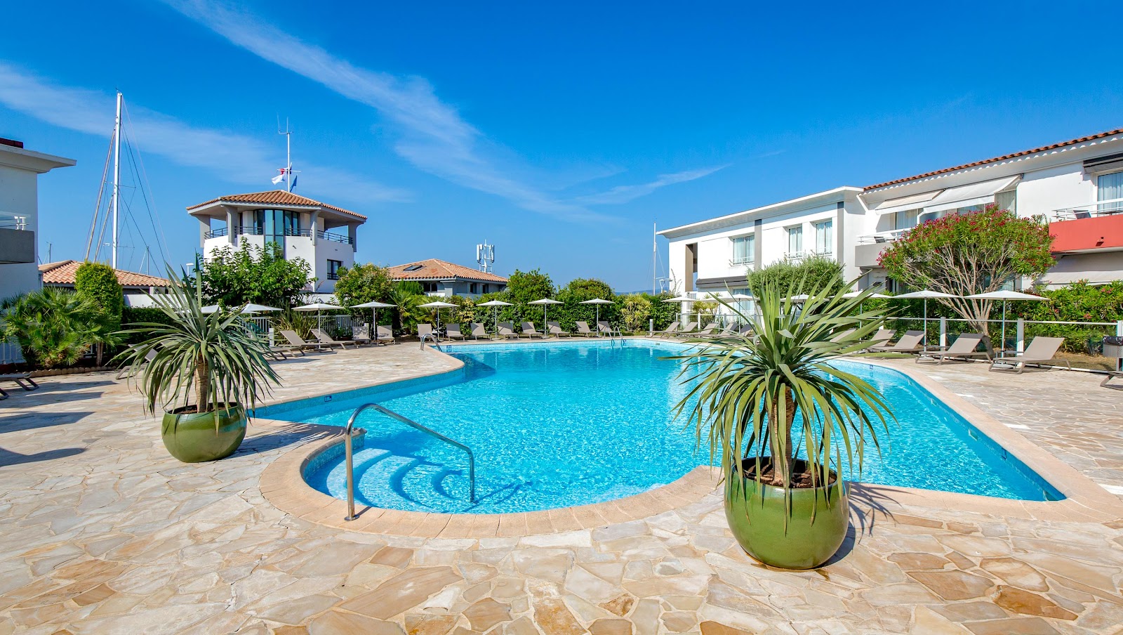 Best Western Plus Hôtel La Marina - Photo 1