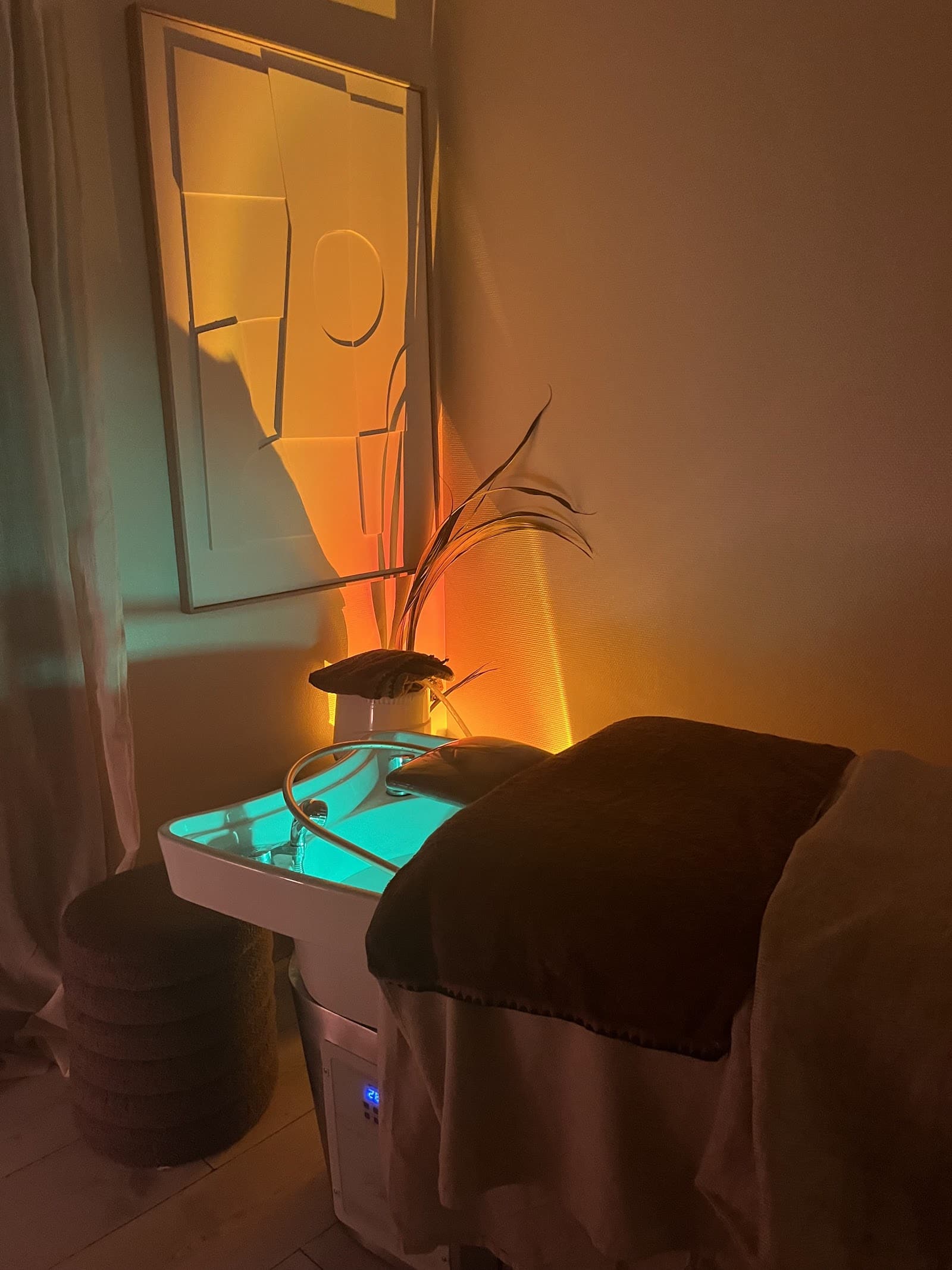 Head Spa Studio - Photo 2