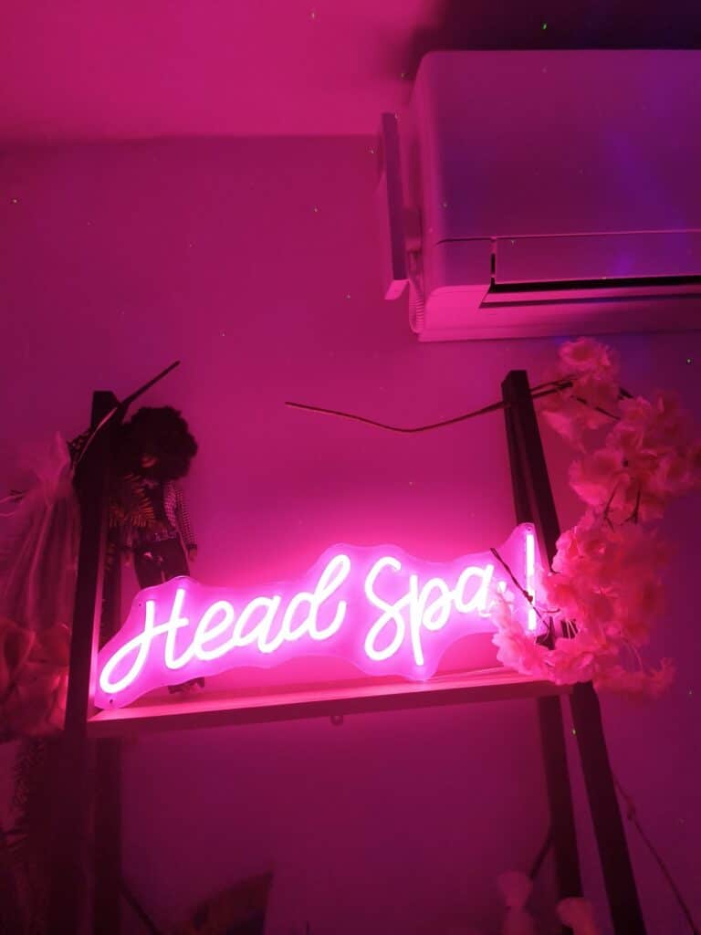 HeadSpa & Curls - Photo 3