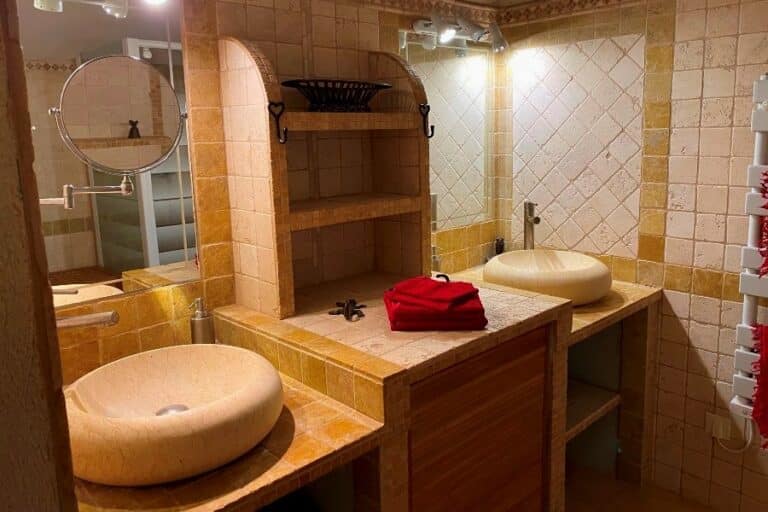 Hôtel romantique Nids d&rsquo;Amour | Chambres avec jacuzzi privatif et séjours insolites - Photo 4