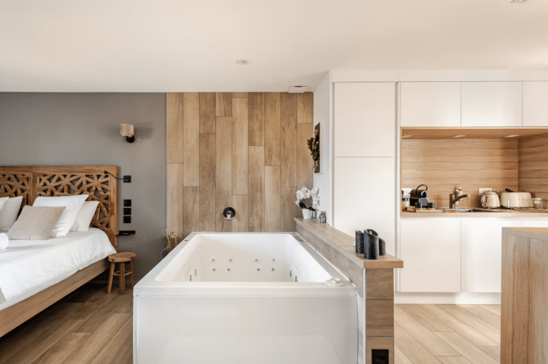 Hôtel & Suites avec Spa Privatif en Bourgogne • Domaine du Moulin 71 – Nature, animaux et mini-ferme - Photo 5