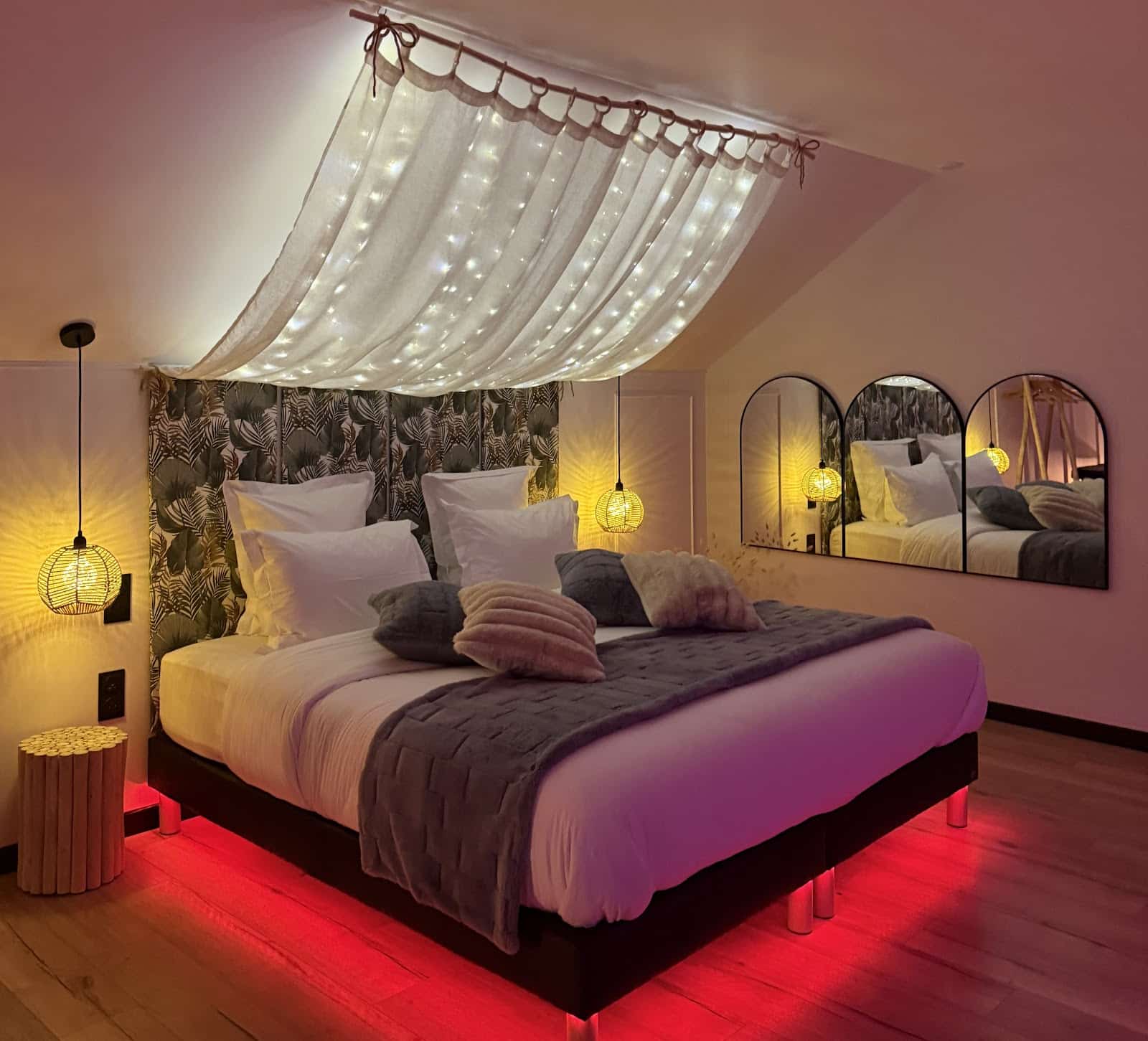 L&rsquo; Apogée Love Room Romantique Gîte de Charme Bien-être Spa privatif, Hammam et Sauna Bretagne Morbihan à Noyal-Pontivy - Photo 2