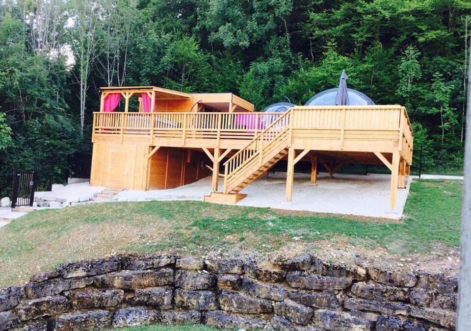 La Féerie des Anges avec jacuzzi privatif – hébergement Bulle – Cabane dans les arbres et lodge spa – Grand-Est.