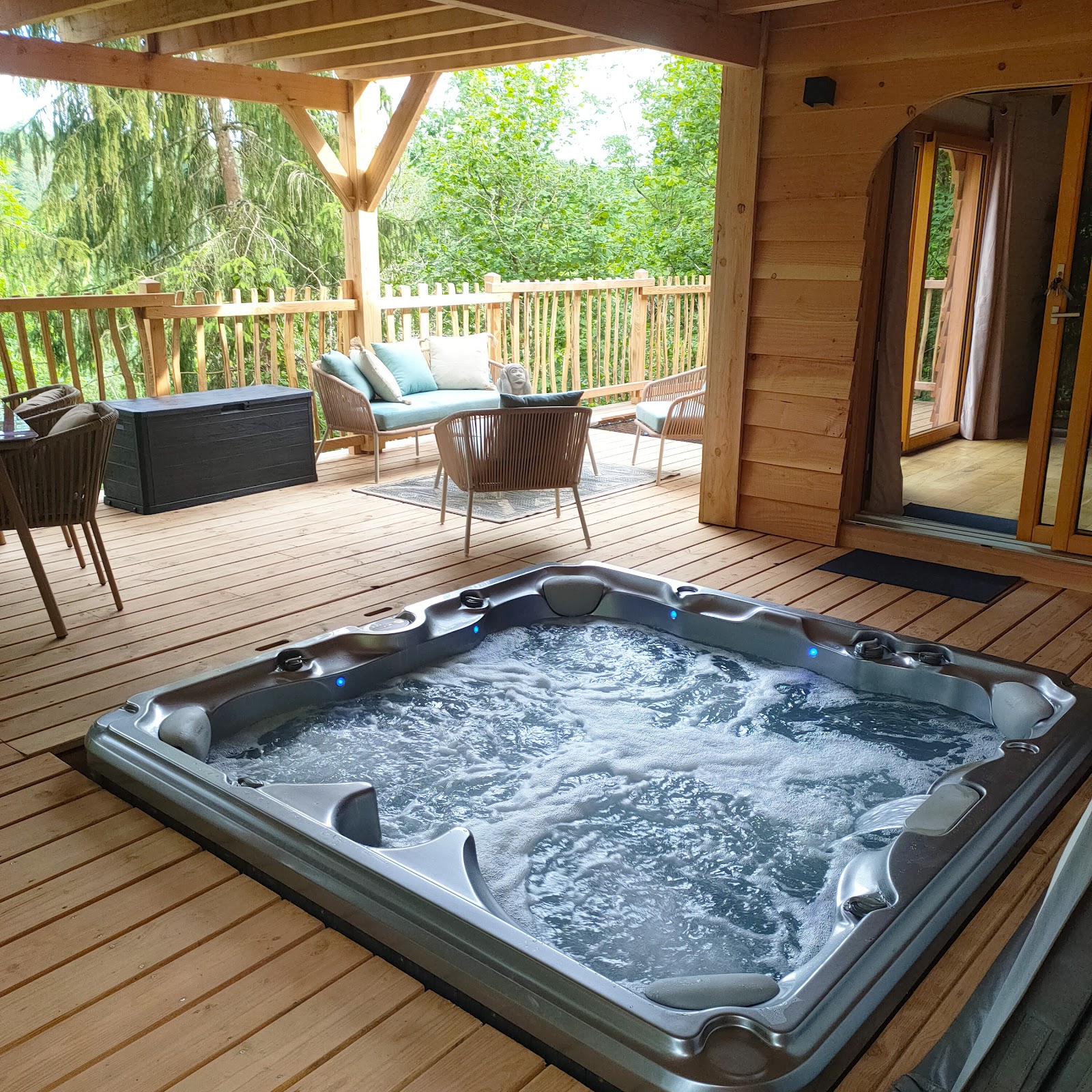 La Féerie des Anges avec jacuzzi privatif – hébergement Bulle – Cabane dans les arbres et lodge spa – Grand-Est. - Photo 3