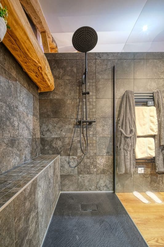 La Parenthèse Romantique – Chambre d&rsquo;hôtes & Love Room avec jacuzzi privatif Drôme - Photo 5