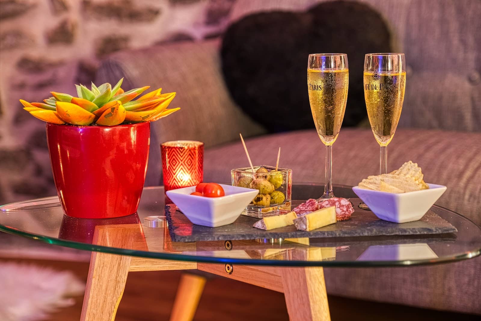 La Parenthèse Romantique – Chambre d&rsquo;hôtes & Love Room avec jacuzzi privatif Drôme - Photo 6