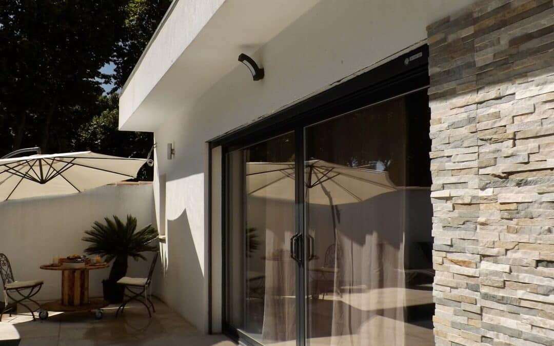 La Suite Côté Pool-House – Piscine, sauna & jacuzzi privatifs
