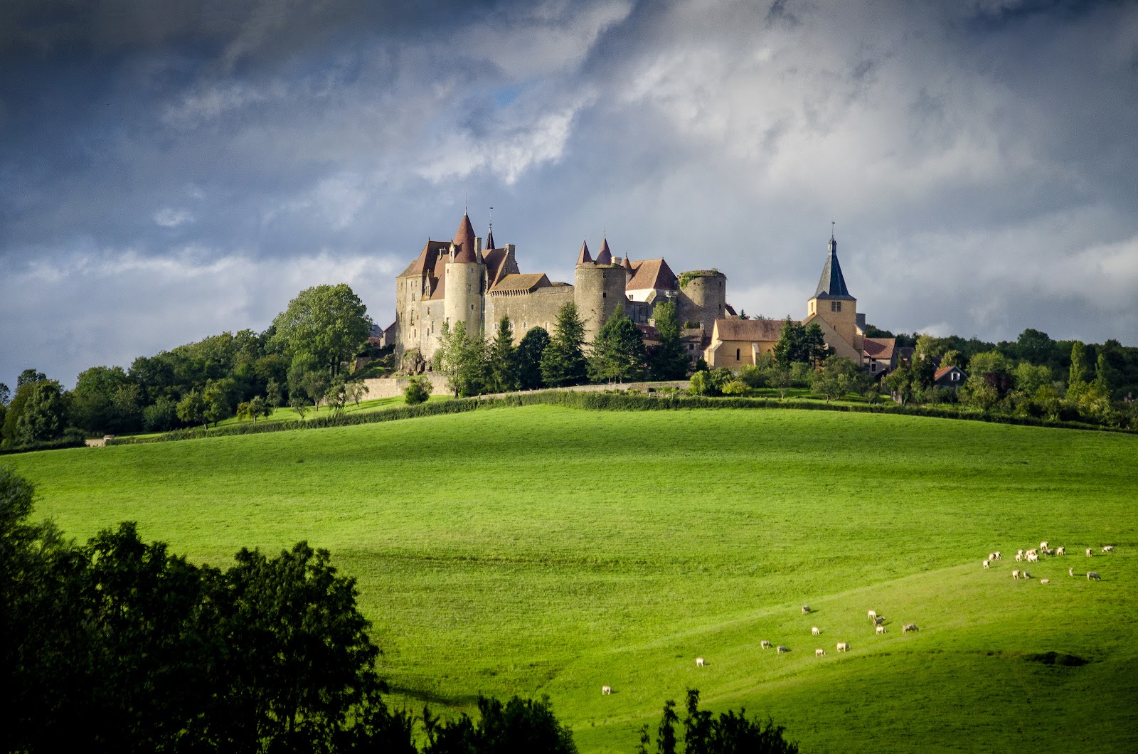 La Suite des Prés Verts | Week-end Romantique avec Spa Privatif Intérieur - Photo 1