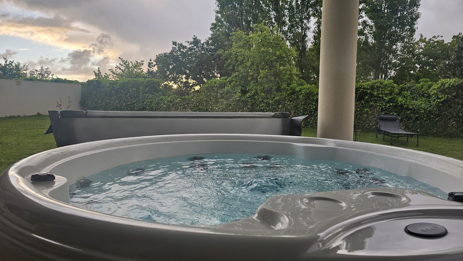 Le clos des Iris 85 – Gîtes famille et couple avec spa - Photo 3