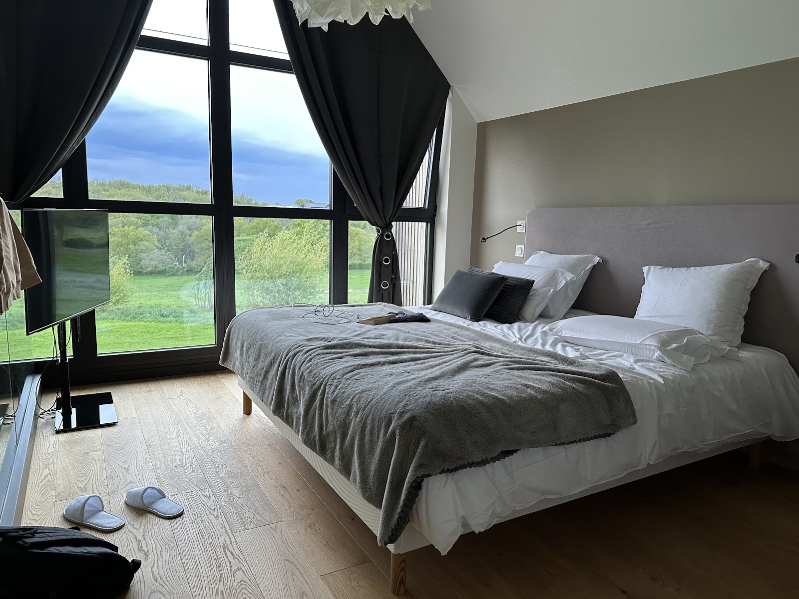 Le Clos Vercheron: Maison d&rsquo;hôtes, Chambres d&rsquo;hôtes avec piscine, Spa, Sauna et Hammam, à la campagne en Saône-et-Loire - Photo 2