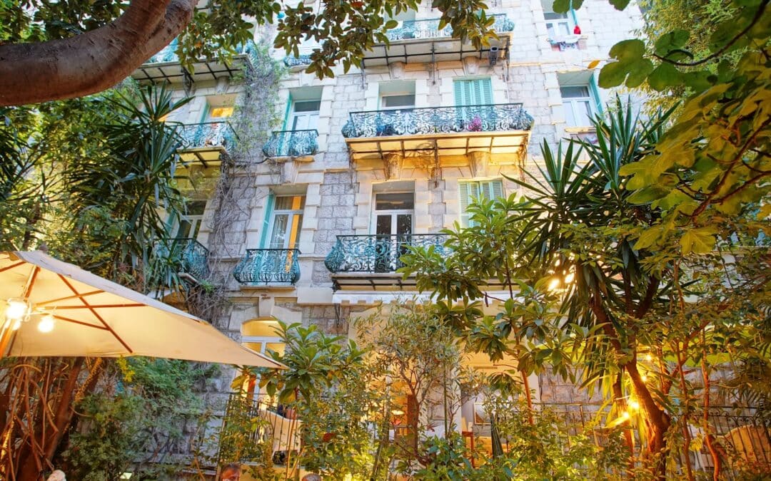 Le Windsor Jungle Art Hotel
