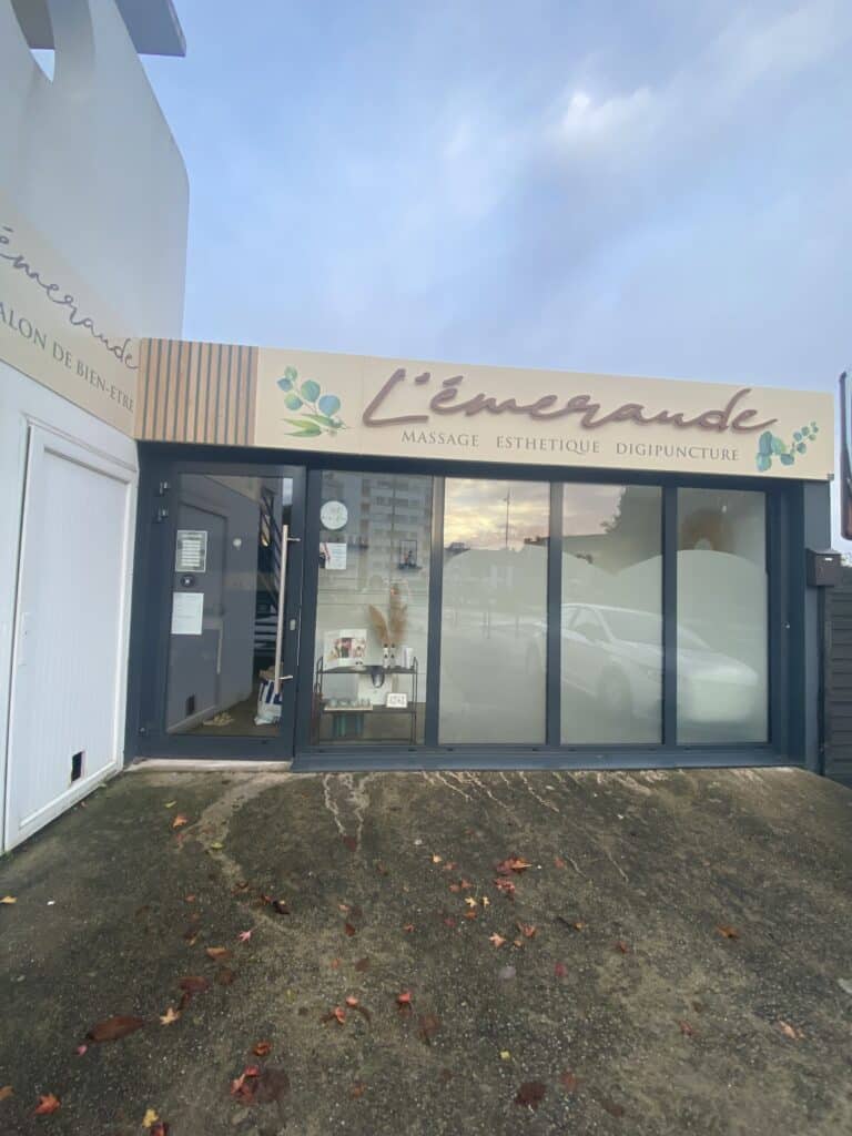 L&rsquo;émeraude Salon de Bien-être privatif Lorient l Digipuncture l Drainage l Massages Visage et Corps l Soins esthétiques - Photo 5