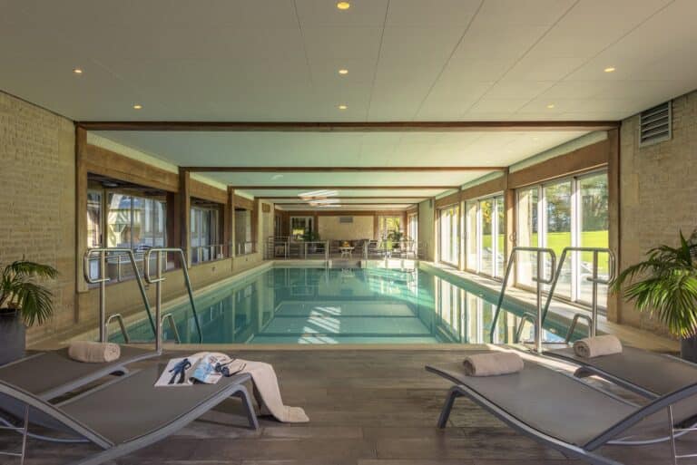 LES MANOIRS DE TOURGÉVILLE Hôtel Piscine & SPA - Photo 3