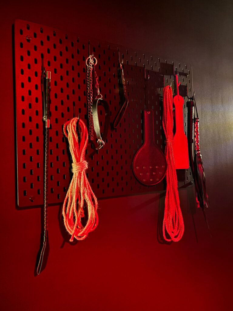 Love Room et Secret Room BDSM – Les Suites Gaillardes – Brive - Photo 4