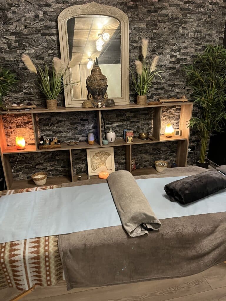 Massages & soins énergétiques – Soins Samāna. - Photo 3