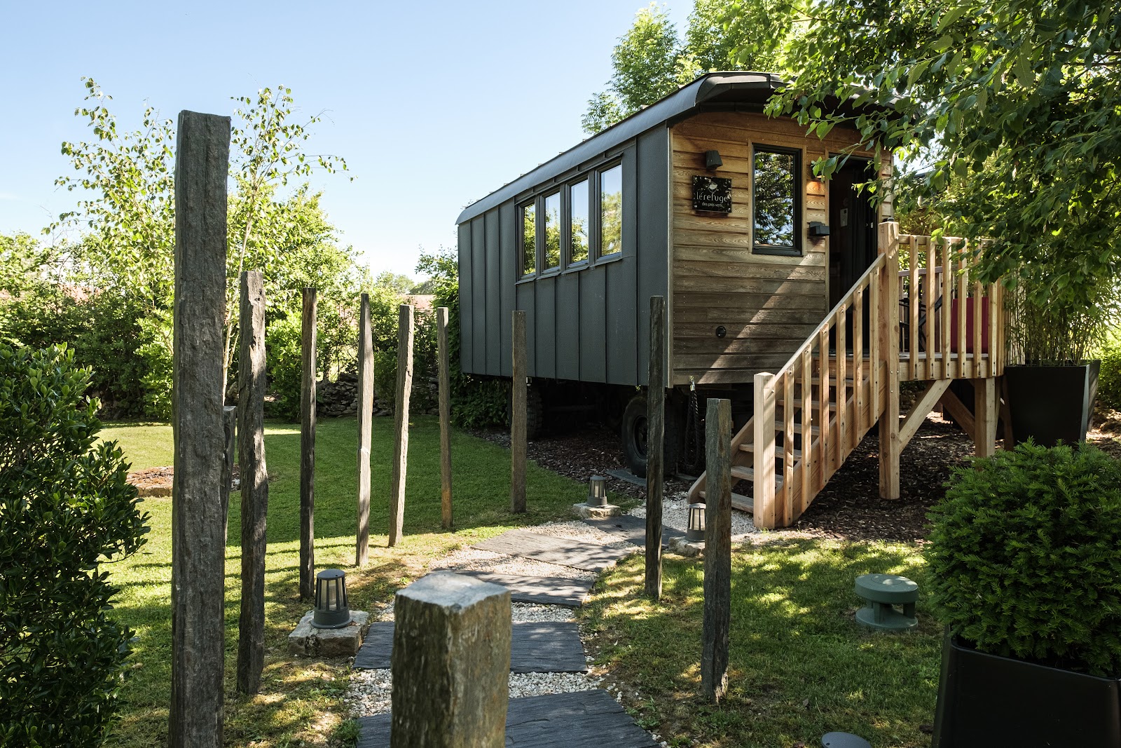 Nuit Insolite en Bourgogne | Roulotte Premium avec Spa Privatif | Le Refuge - Photo 6