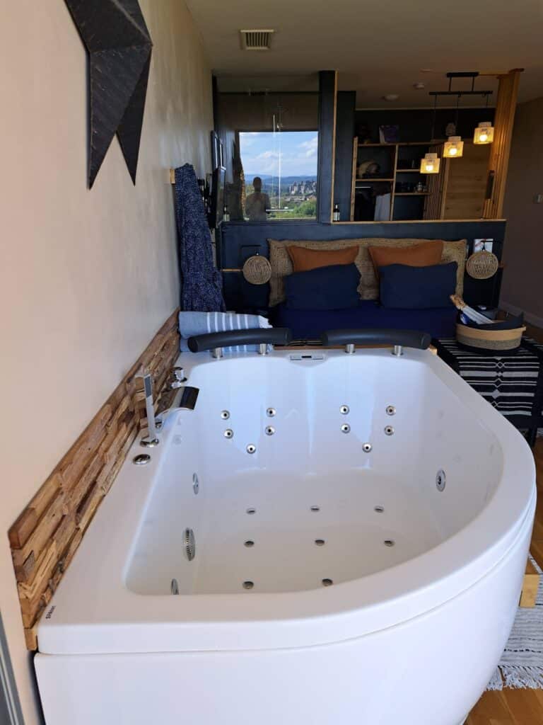 Panorama Suite & Spa - Photo 3