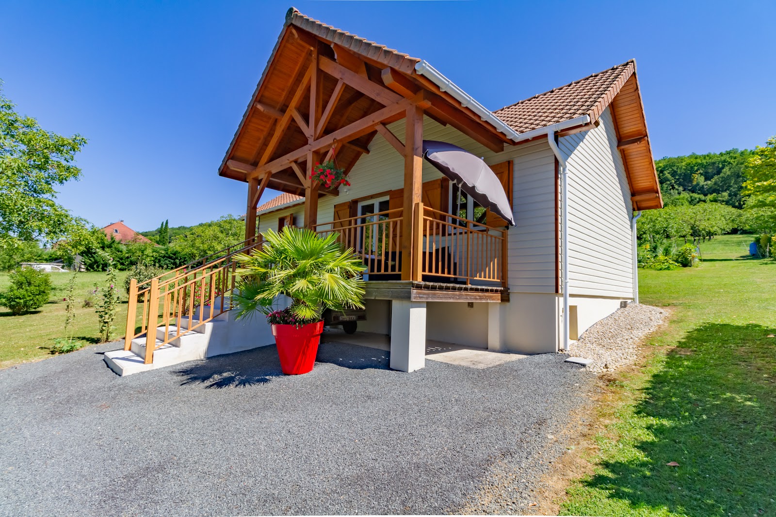 Rev&rsquo;aubois : Love Room, Chambre d&rsquo;hôtes, avec spa, nuit insolite, week-end romantique, proche Brive-la-Gaillarde en Corrèze - Photo 1