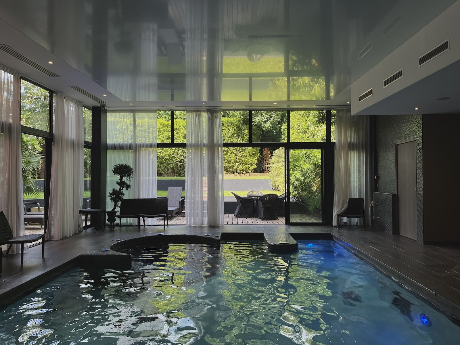 Spa by Monarque - Photo 1