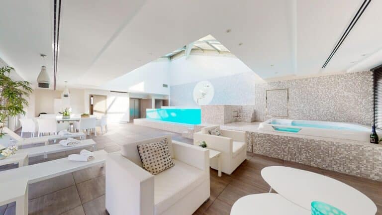 The Pool House Cannes – Hôtel Particulier & Piscine privée - Photo 4